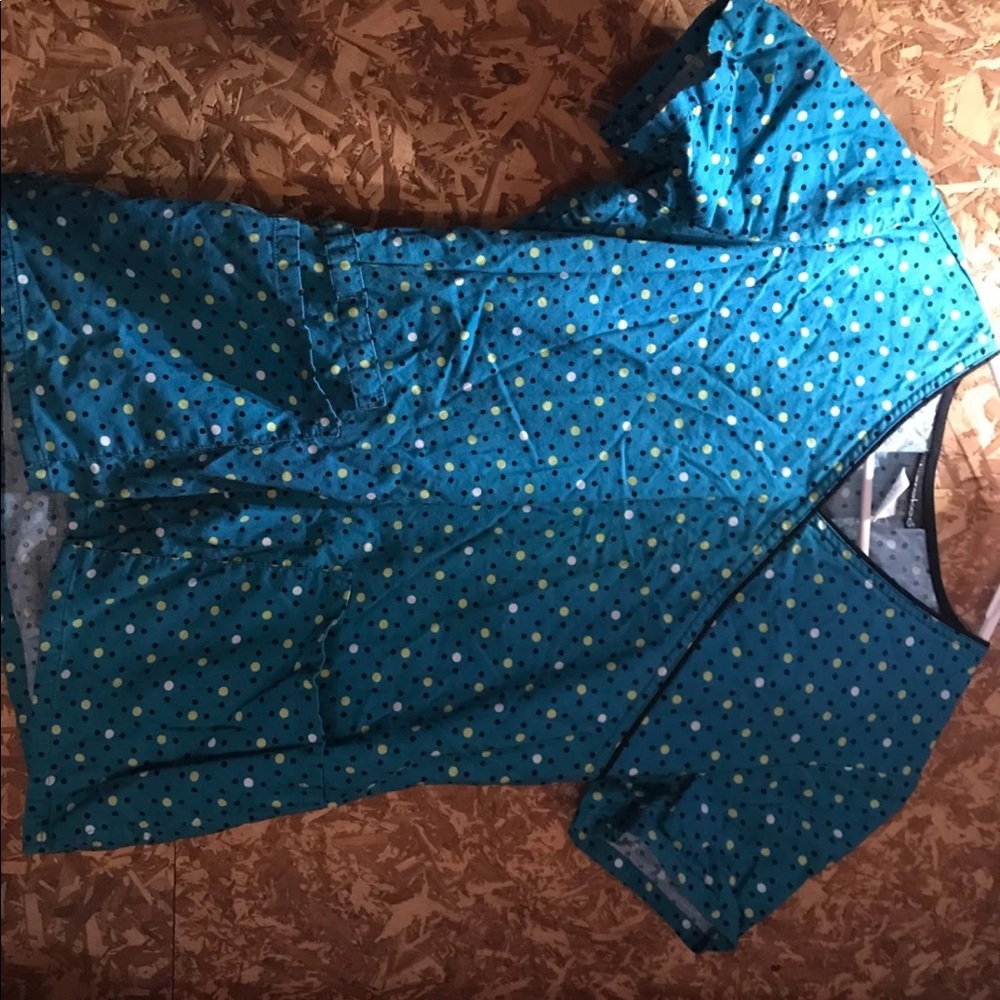 Scrub top